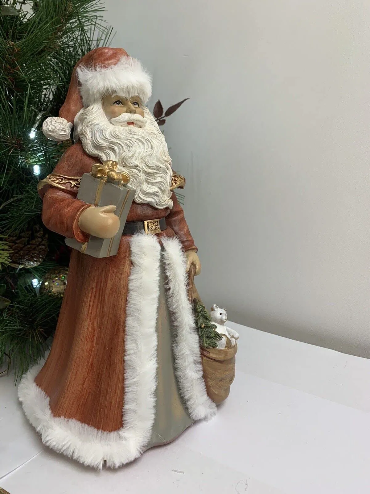 Ceramic Santa Claus With Gifts Ornament