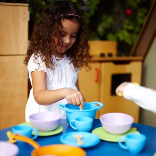 Cookware and Dining Set