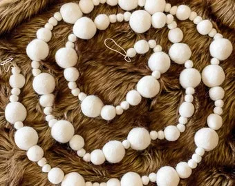 Cream & Gold/w Beads Pompom Garland 6ft | 1ct