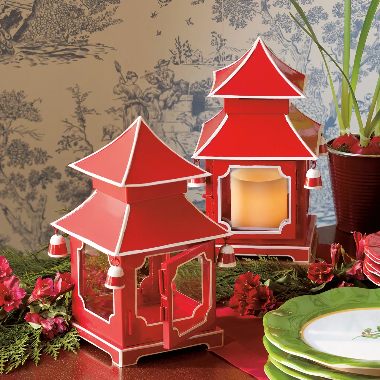 Holiday Pagoda Lantern